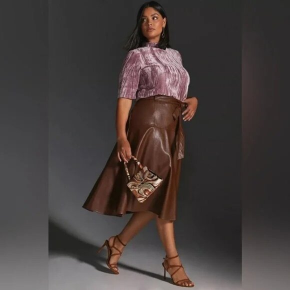 Pilcro Velveteen Mock Neck Top Size Small - Picture 3 of 7